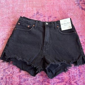 Abercrombie & Fitch The Mom Short - High Rise Curve Love